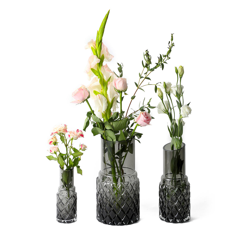 How to Choose Vases for Your Modern Home
